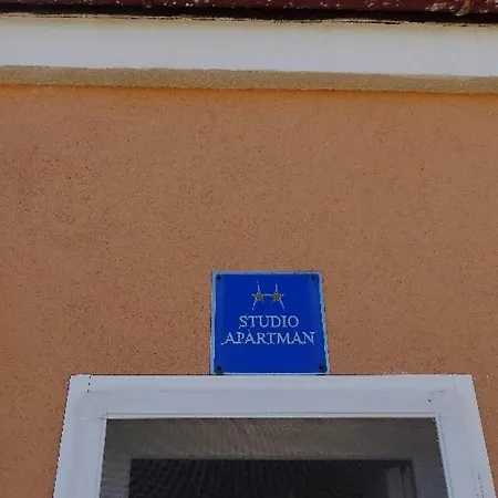 Studio Apartman I Mali Apartman Vir Exterior photo